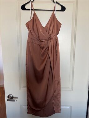 distinctive charm olive green satin asymmetrical midi dress NWT lulus Distinctive Charm Olive Green Satin Asymmetrical Midi Dress